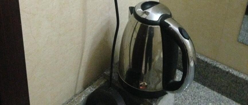 A metal hot water jug.
