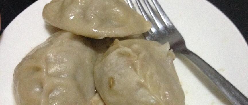 Three buzze on a dinner plate.