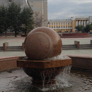 A soaking sphere spins smoothly.