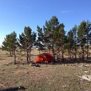 The robust breeze at my lakeside campsite.
