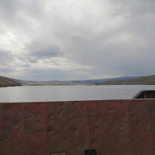 A still bay of water.