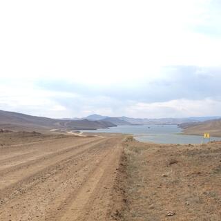 The main road back to the port.