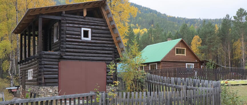 Shallow and medium pitched roofs.